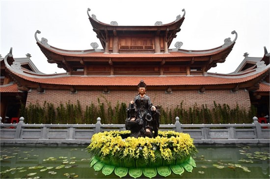 chua-bao-hai-linh-thong-tu-02