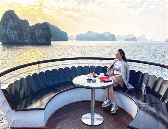 ve-du-thuyen-ha-long-mua-dong-01